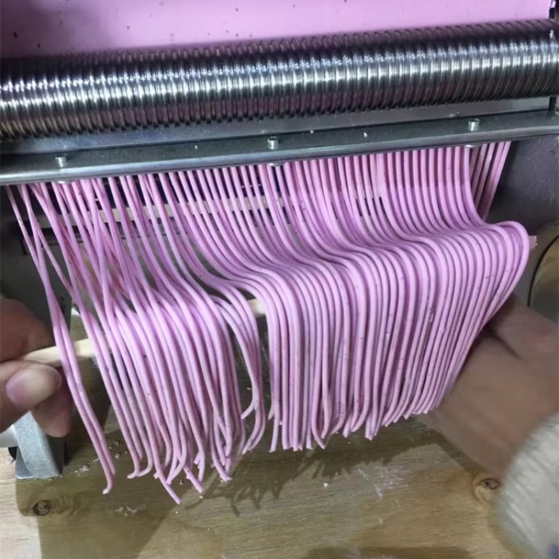 Elektryczna maszyna do makaron – Pasta Machine Electric recenzja i cena