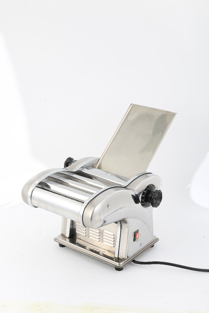 Elektryczna maszynka do makaro – Pasta Machine Electric recenzja i cena