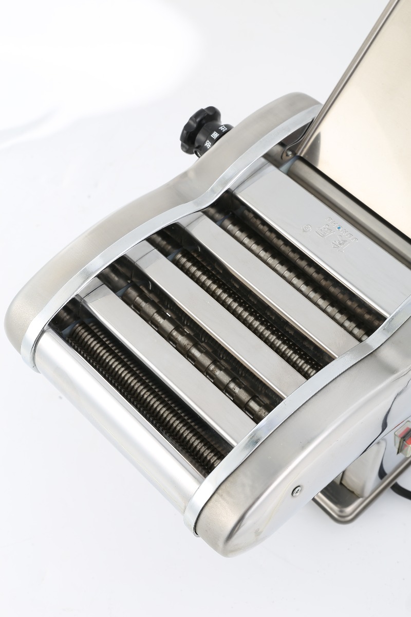 Elektryczna maszynka do makaro – Pasta Machine Electric recenzja i cena